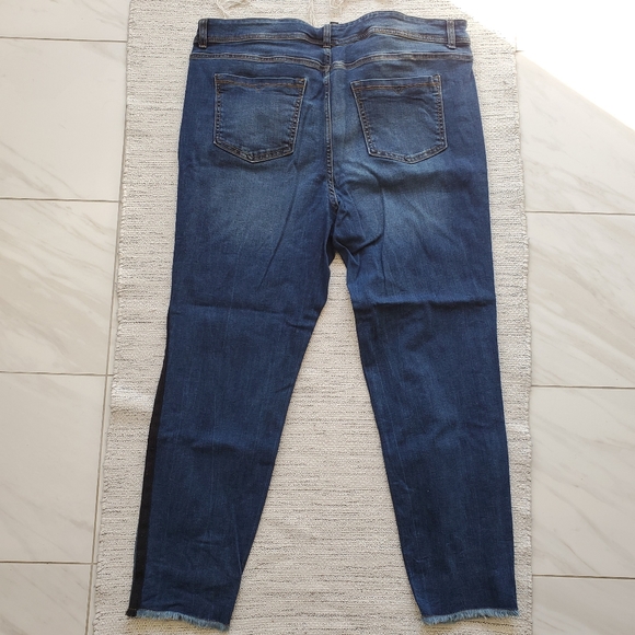 Additionelle (Love & Legend) Tuxedo Stripe Jeans Size 18 - Picture 4 of 5